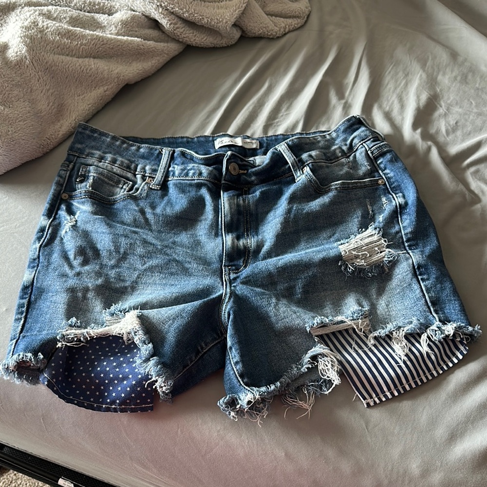 Distressed Denim Shorts with Striped and star pockets